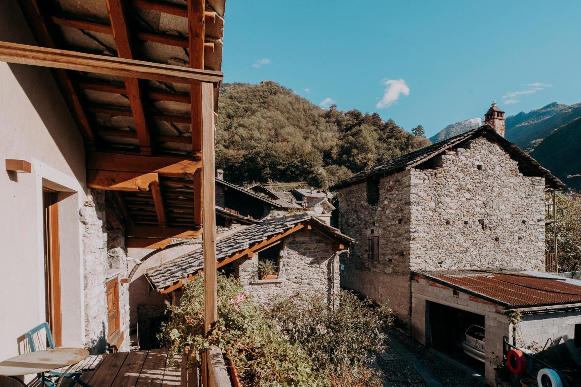Au Coeur Du Village Chambres D'Hotes & Spa Arnad Εξωτερικό φωτογραφία